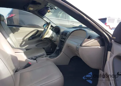 2004 Ford Mustang z USA, uszkodzony, nr VIN 1FAFP44604F229637